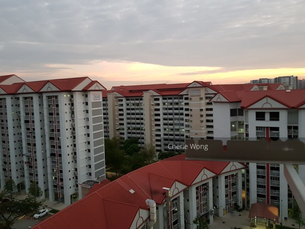 Blk 301 Jurong East Street 32 (Jurong East), HDB 3 Rooms #202184832